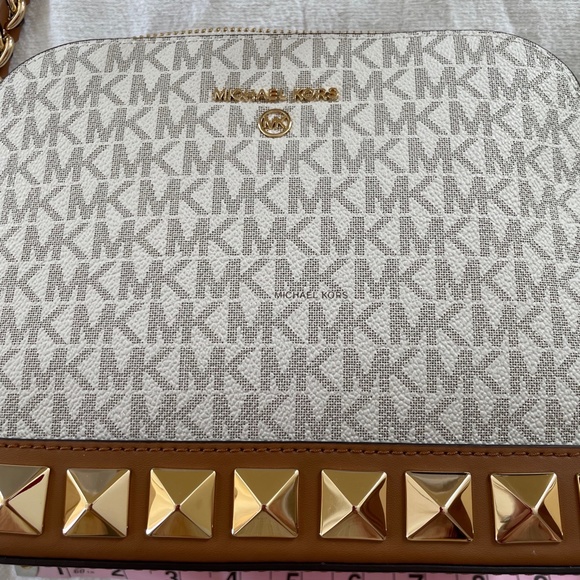 Michael Kors Signature Jet Set Charm Gold Studded Crossbody Bag - Picture 6 of 10